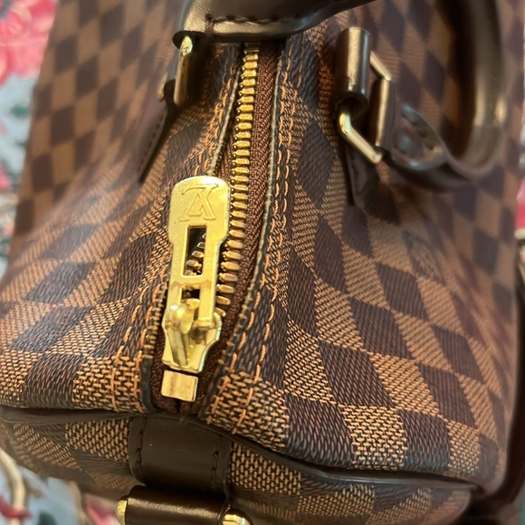 Loui Vuitton 30 Damier Ebene Speedy Bandolier. - Picture 8 of 16